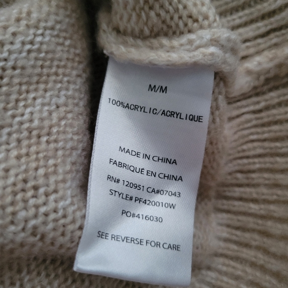 PINK ROSE | Sweater Dress - Picture 3 of 3